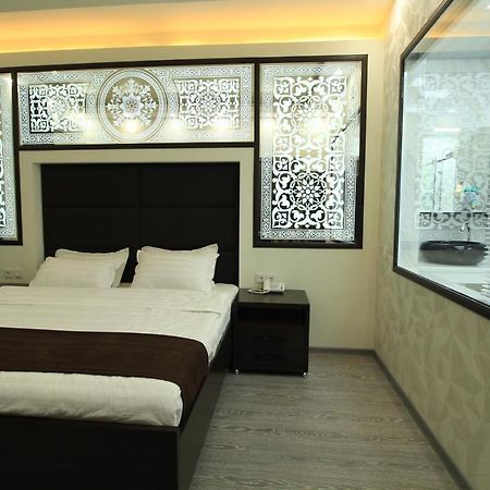 Safir Business Hotel O Duschanbe Exterior foto